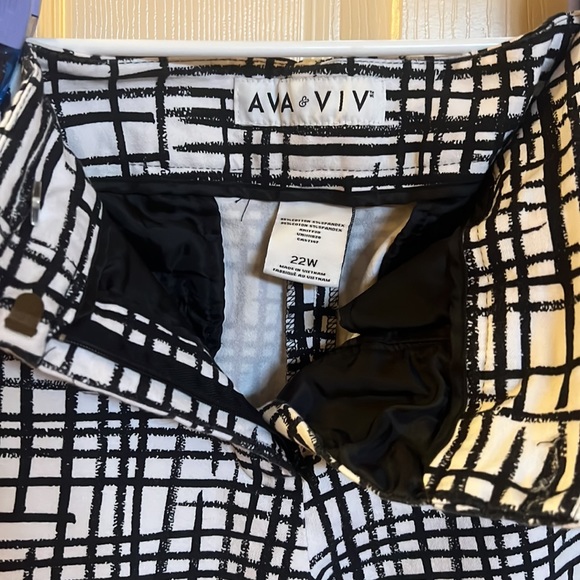 EUC Pants - Picture 2 of 3